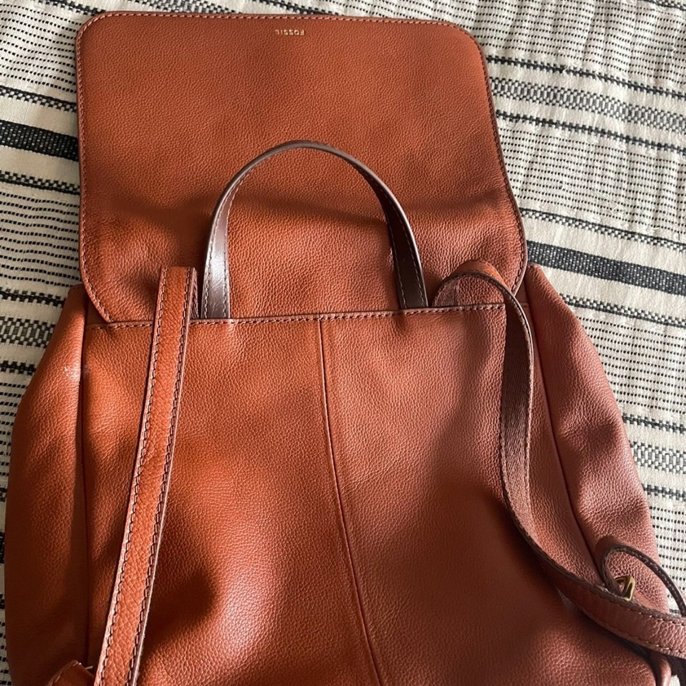 FOSSIL KARA LEATHER BACKPACK - Picture 3 of 3